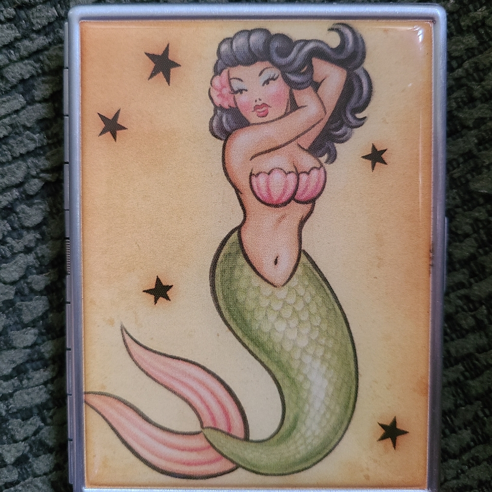 Retro-a-go-go! Mermaid wallet/cigarette case
